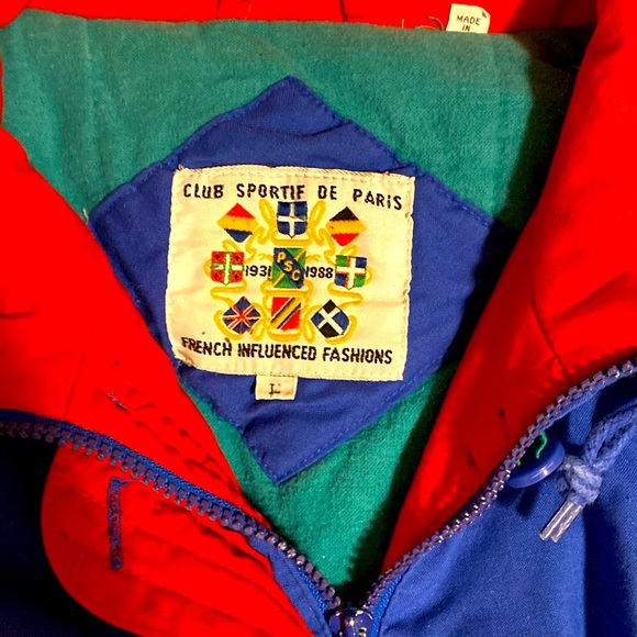 Vintage 80’s Women’s Winter Jacket. Club Sportif De Paris Brand. - Picture 2 of 5